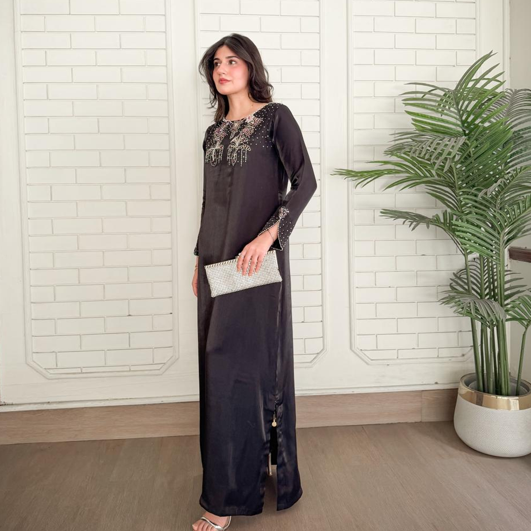 What is Luxury Pret? Difference Between Pret and Formal Wear