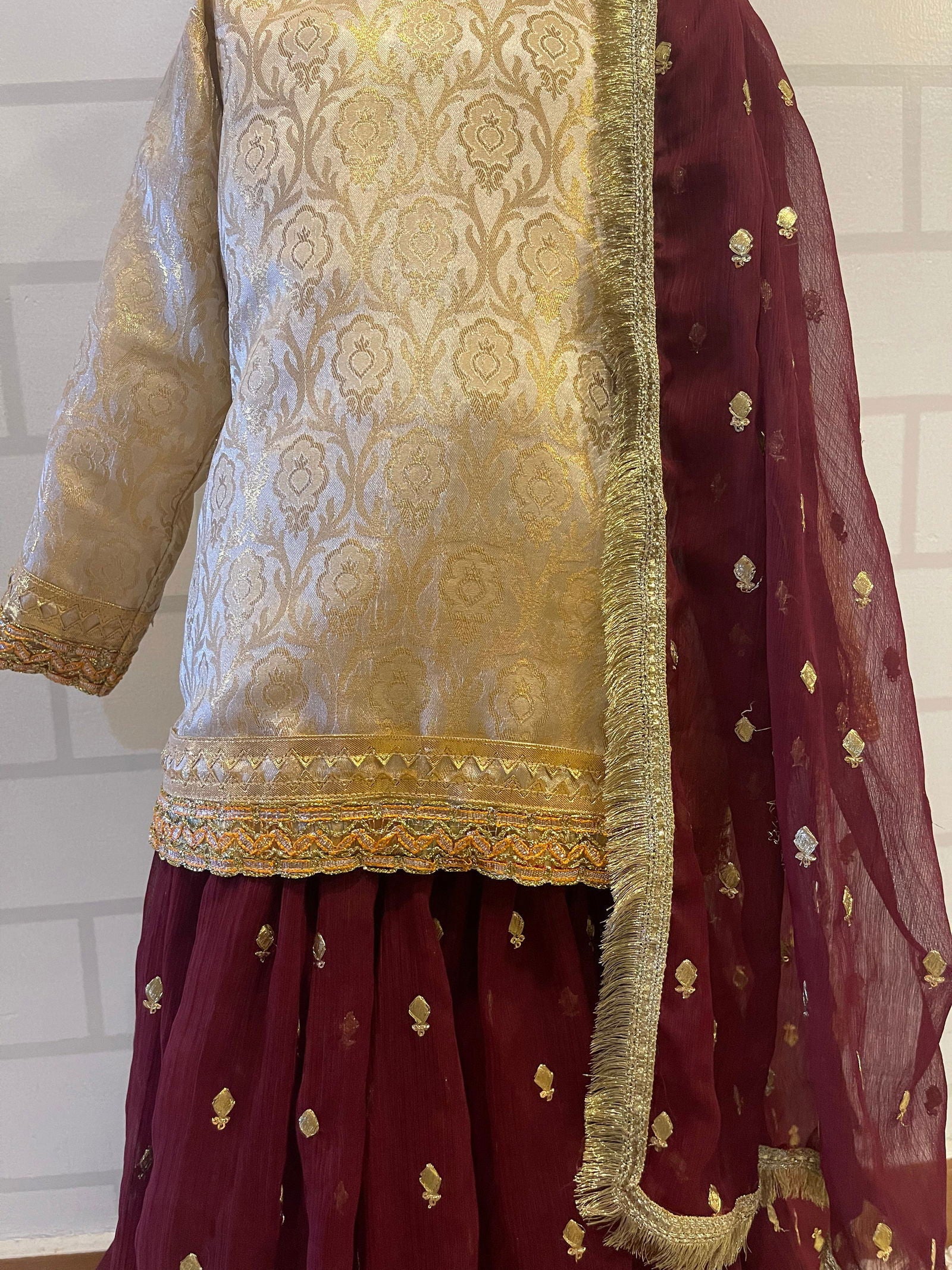 GOLDEN SHINE - Mataish
