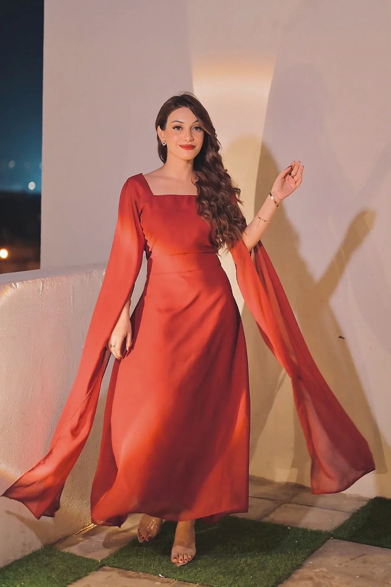 STATEMENT SLEEVES DRESS