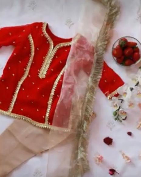 RED & WHITE - Mataish Couture